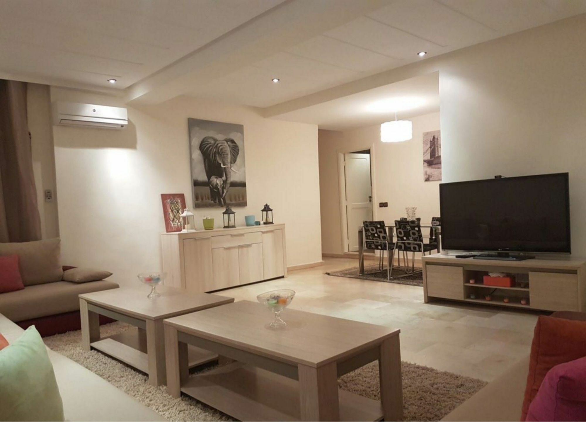 Spacious Apartment Downtown Casablanca Buitenkant foto